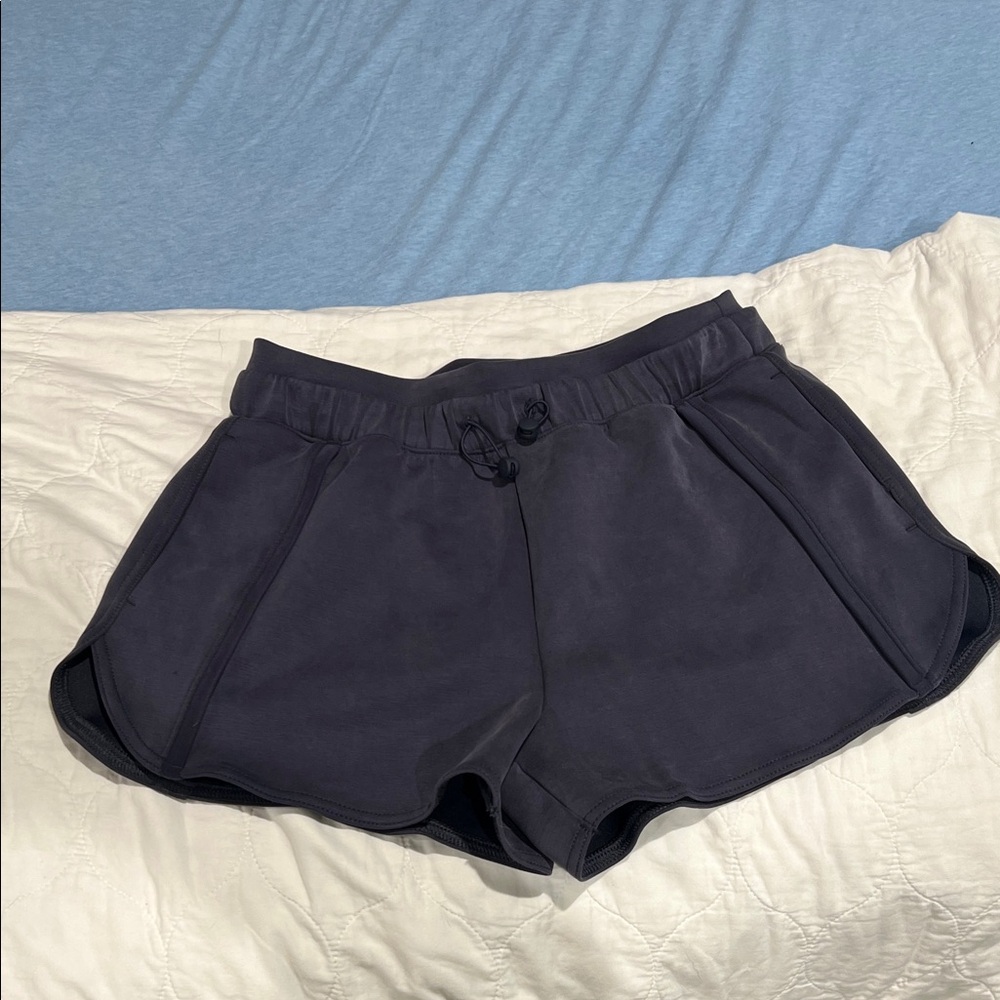Sleek Navy Athletic Shorts for Women